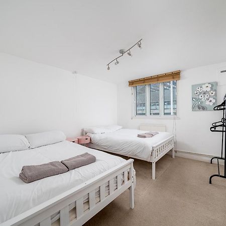 Appartamento Warm & Cosy Flat In King Cross Londra Esterno foto